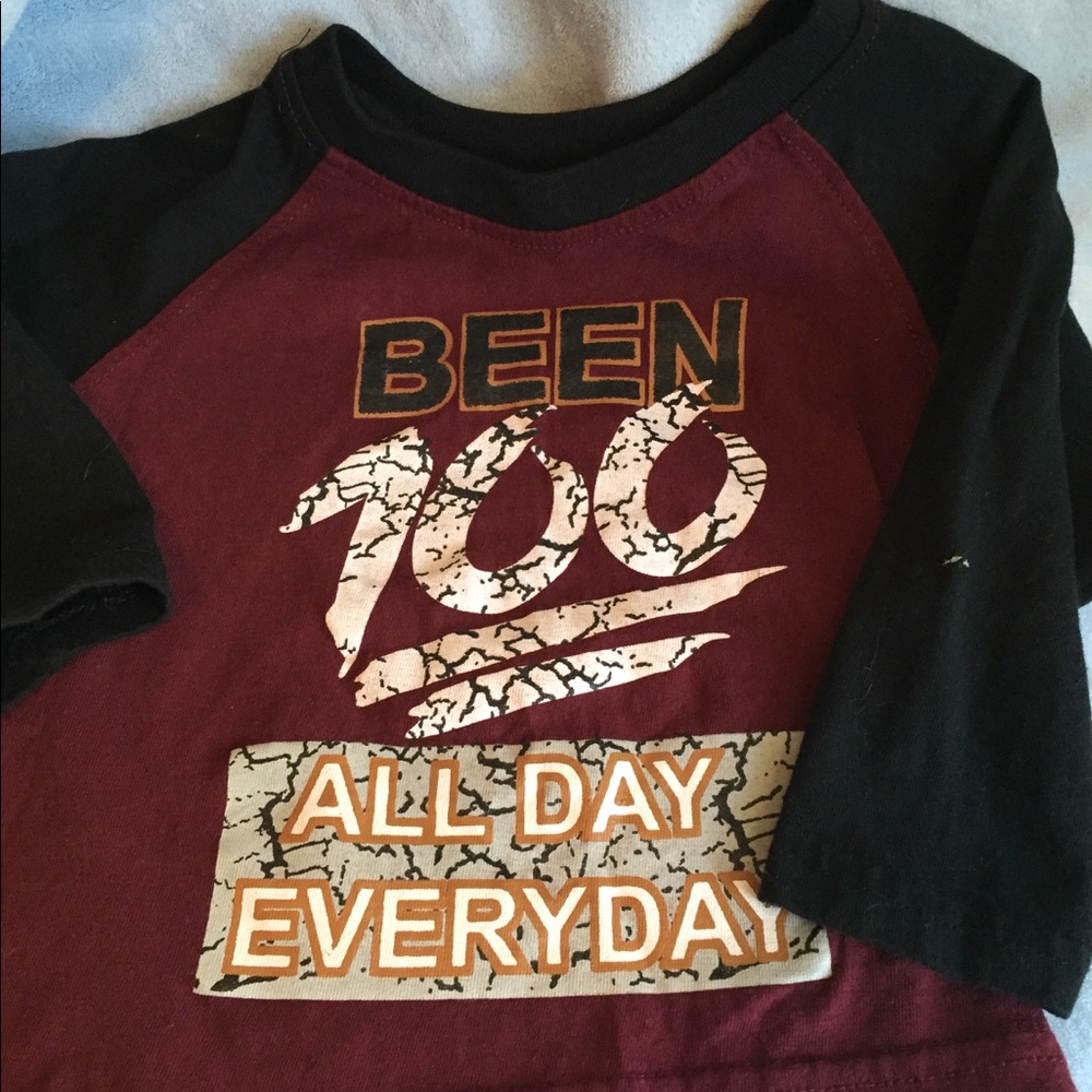 4 shirts - Picture 6 of 8